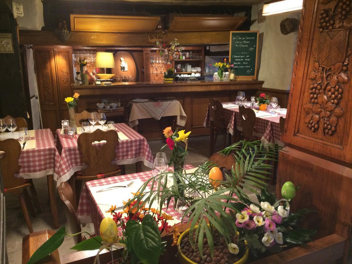 Auberge Des Trois Chateaux Егишем Екстериор снимка