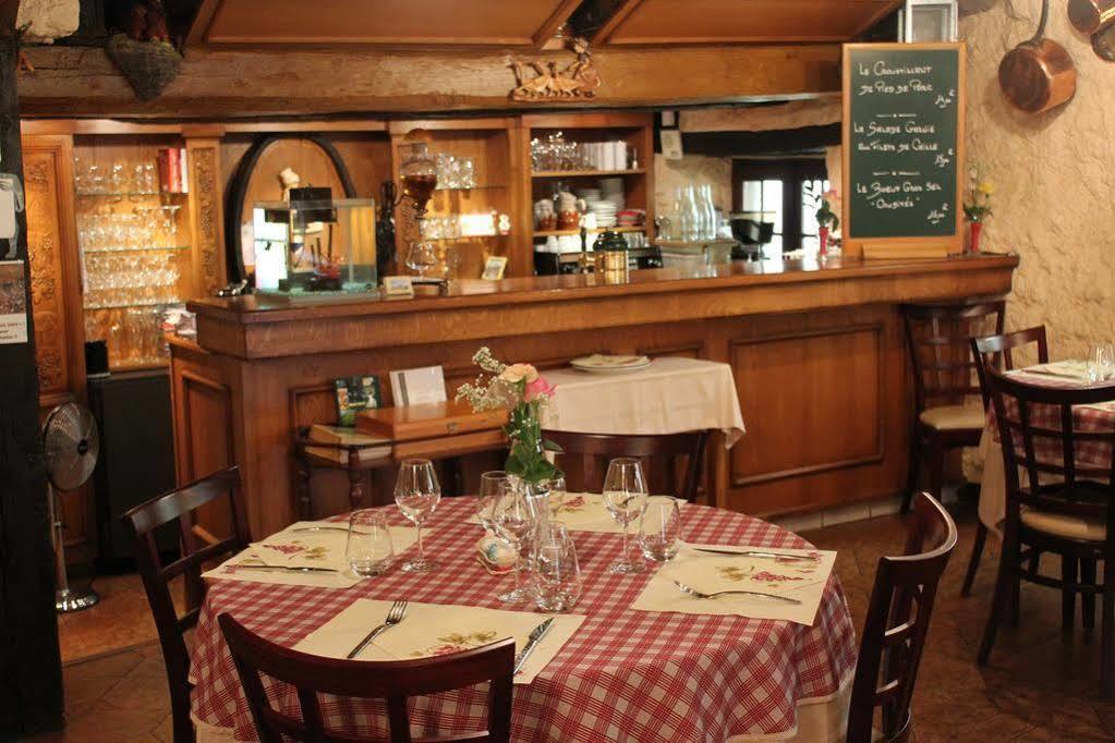 Auberge Des Trois Chateaux Егишем Екстериор снимка