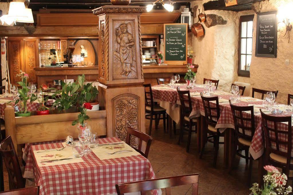 Auberge Des Trois Chateaux Егишем Екстериор снимка